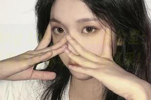 透视Kang Inkyung的办公室：一组精选写真集让你领略职场风采！.txt